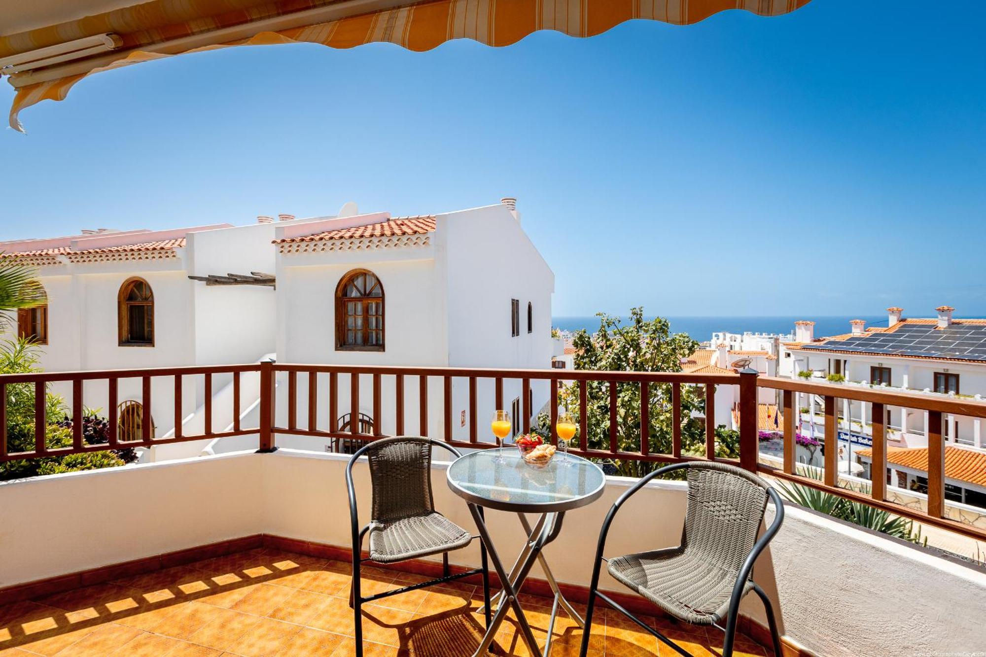 Las Bouganvillas Ocean View Адехе Екстериор снимка